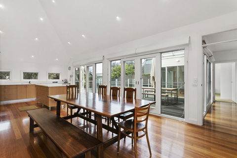 Perfect Blairgowrie Beach House - Darwin Holiday 9