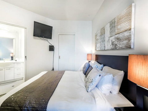 Dockland Kings Lucky 805 - Darwin Holiday 17