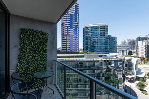 Dockland Kings Lucky 805 - Darwin Holiday 5