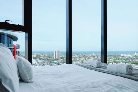 Deluxe Sea Views Apartment - Darwin Holiday 18