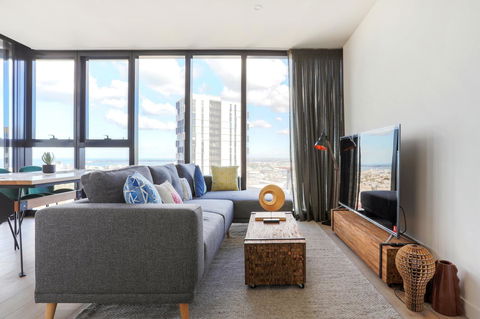 Deluxe Sea Views Apartment - Darwin Holiday 3