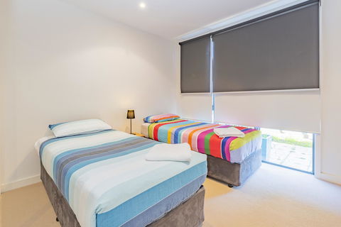 Stylish 3 Bedroom Townhouse - Free Parking - Darwin Holiday 8