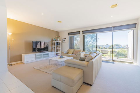 Stylish 3 Bedroom Townhouse - Free Parking - Darwin Holiday 15
