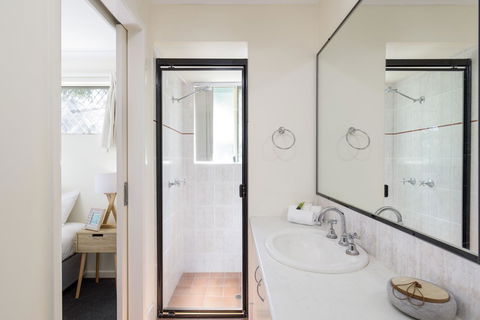 Rainbow Getaway Holiday Apartments - Darwin Holiday 8