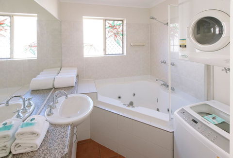 Rainbow Getaway Holiday Apartments - Darwin Holiday 31