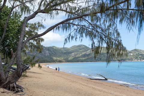 Sails On Horseshoe - Darwin Holiday 31