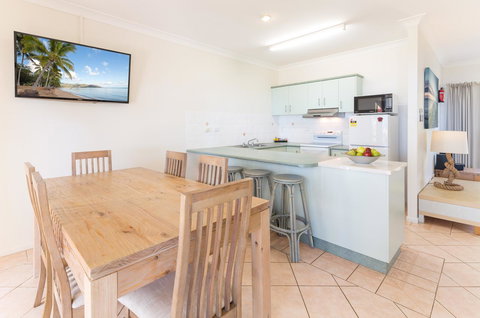 Sails On Horseshoe - Darwin Holiday 38