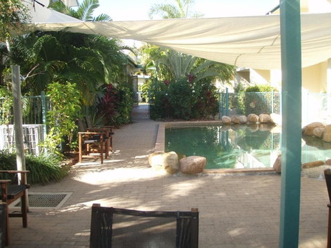 Sails On Horseshoe - Darwin Holiday 20