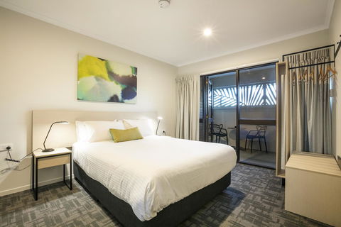 Nightcap At Kawana Waters Hotel - Darwin Holiday 41