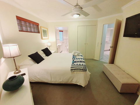 Parkshores Sunshine Beach Noosa Holiday Apartments - Darwin Holiday 7