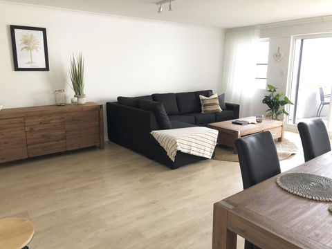 Sunshine Beach Luxe Apartment - Darwin Holiday 32