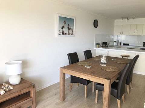 Sunshine Beach Luxe Apartment - Darwin Holiday 29