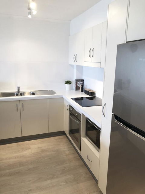 Sunshine Beach Luxe Apartment - Darwin Holiday 9