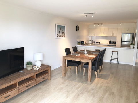 Sunshine Beach Luxe Apartment - Darwin Holiday 4
