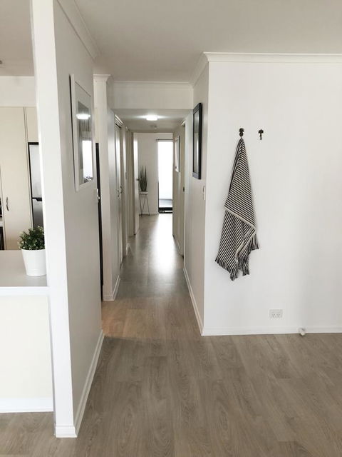 Sunshine Beach Luxe Apartment - Darwin Holiday 8