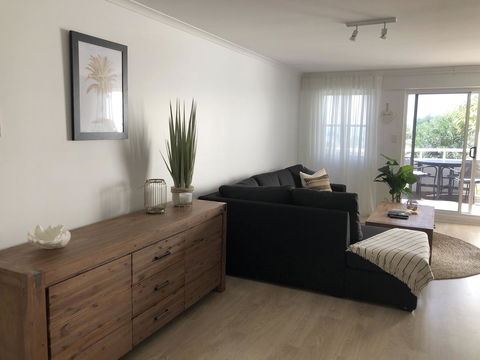 Sunshine Beach Luxe Apartment - Darwin Holiday 26