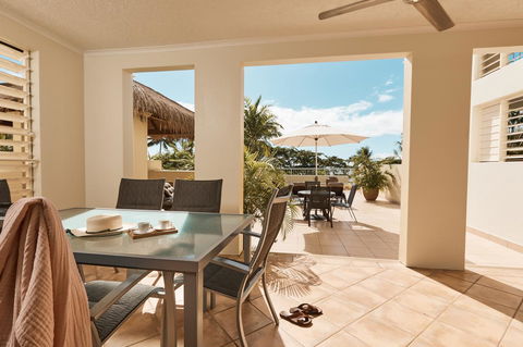 Sea Change Beachfront Apartments - Darwin Holiday 10
