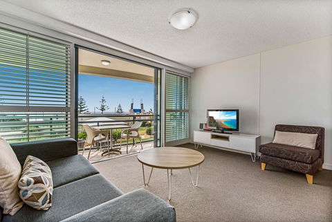 Mantra Mooloolaba Beach - Darwin Holiday 7