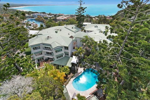 The Lookout Resort Noosa - Darwin Holiday 0