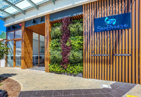 Direct Collective - Sea Breeze Mooloolaba - Darwin Holiday 2