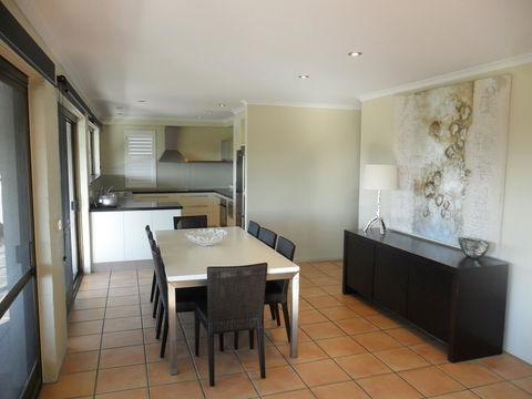 Myuna Holiday Apartments - Darwin Holiday 32