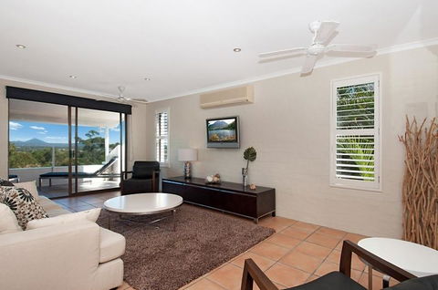 Myuna Holiday Apartments - Darwin Holiday 24