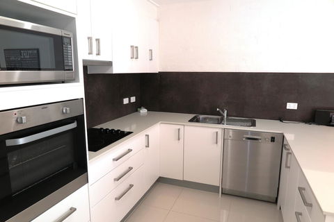 Myuna Holiday Apartments - Darwin Holiday 7