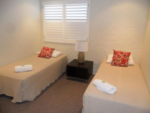 Myuna Holiday Apartments - Darwin Holiday 43