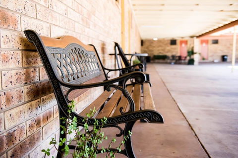 Clermont Country Motor Inn - Darwin Holiday 5