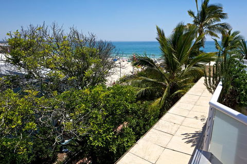 Netanya Noosa Beachfront Resort - Darwin Holiday 36