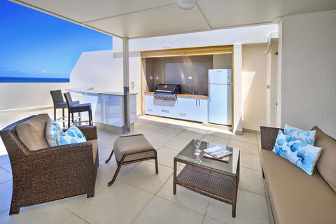 Coolum Caprice - Darwin Holiday 20