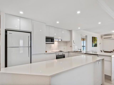 Coolum Caprice - Darwin Holiday 3