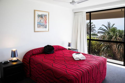 Coolum Caprice - Darwin Holiday 10