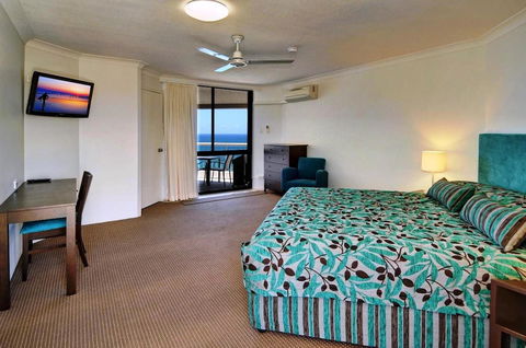 Coolum Caprice - Darwin Holiday 33