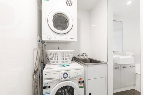 The Cove Noosa - Darwin Holiday 13