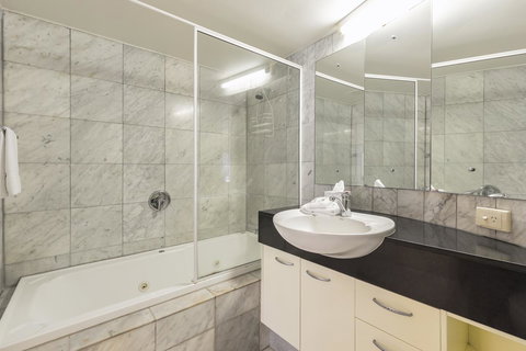 The Cove Noosa - Darwin Holiday 4