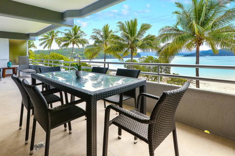 Frangipani 104 - Hamilton Island - Darwin Holiday 0