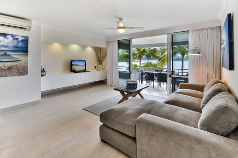 Frangipani 104 - Hamilton Island - Darwin Holiday 1