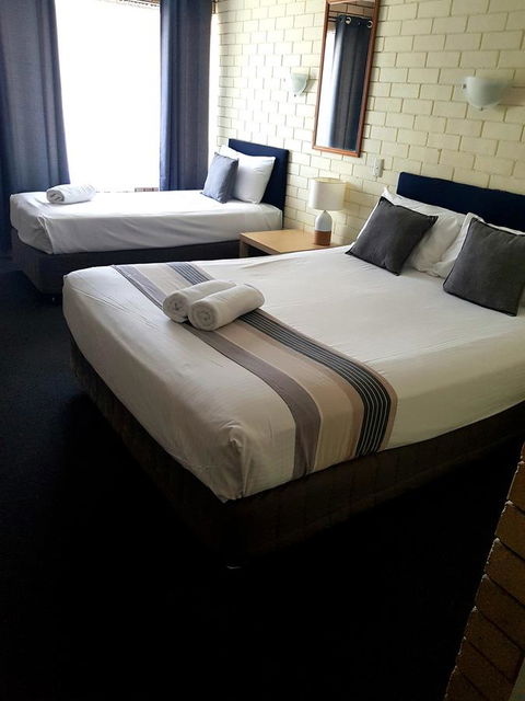 Twin Pines Motel - Darwin Holiday 3