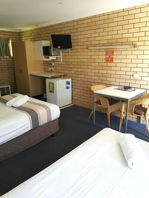 Twin Pines Motel - Darwin Holiday 2