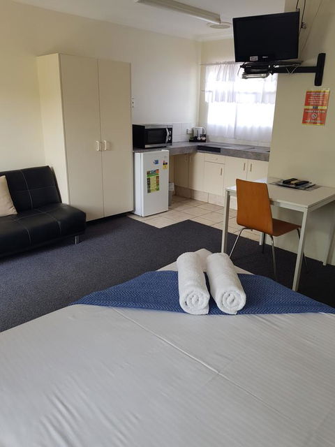 Twin Pines Motel - Darwin Holiday 15