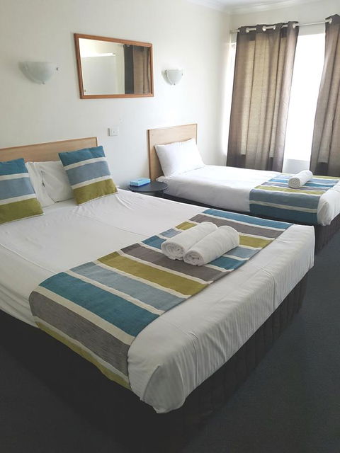 Twin Pines Motel - Darwin Holiday 11