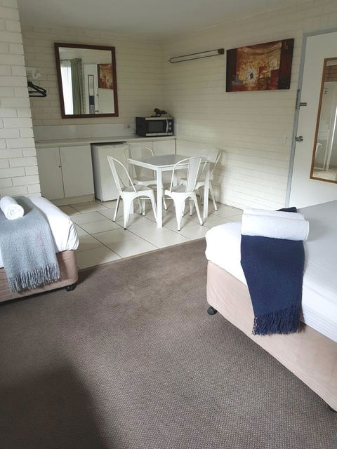 Twin Pines Motel - Darwin Holiday 8