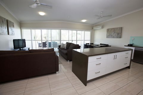 Mariners North Holiday Apartments - Darwin Holiday 28