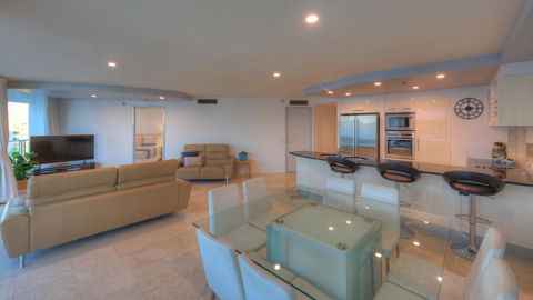 Cilento Mooloolaba - Darwin Holiday 24