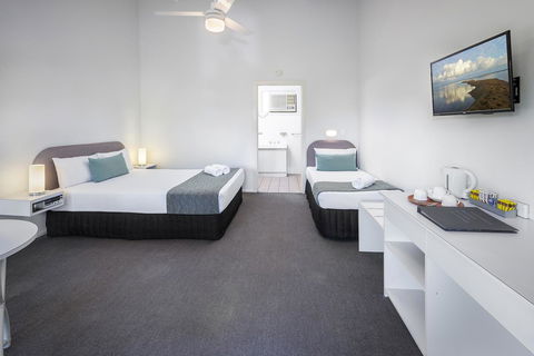 The Beach Motel Hervey Bay - Darwin Holiday 12