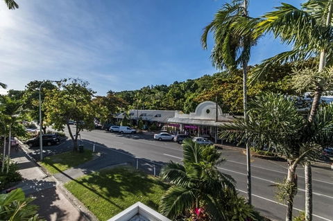 Regal Port Douglas - Darwin Holiday 10