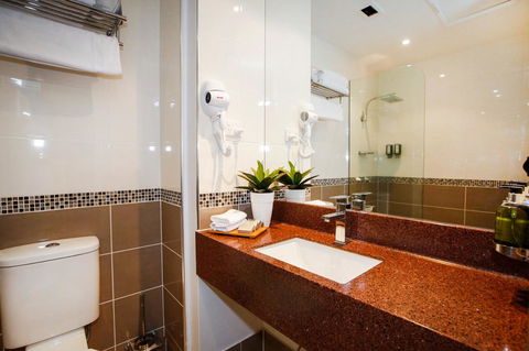 Madison Plaza Townsville - Darwin Holiday 12