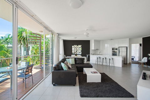Noosa Tropicana - Darwin Holiday 10