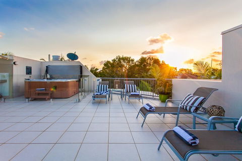 Noosa Tropicana - Darwin Holiday 19